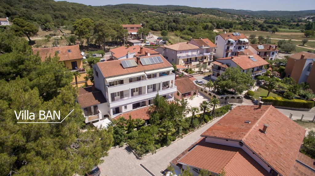 Apartments Villa Ban Rovigno Esterno foto