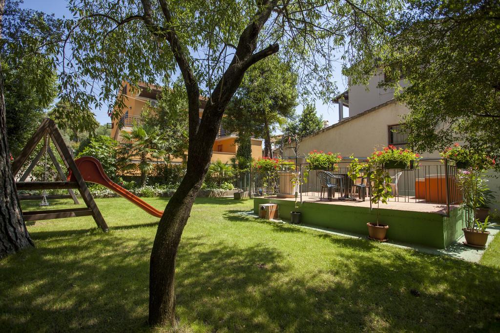 Apartments Villa Ban Rovigno Esterno foto