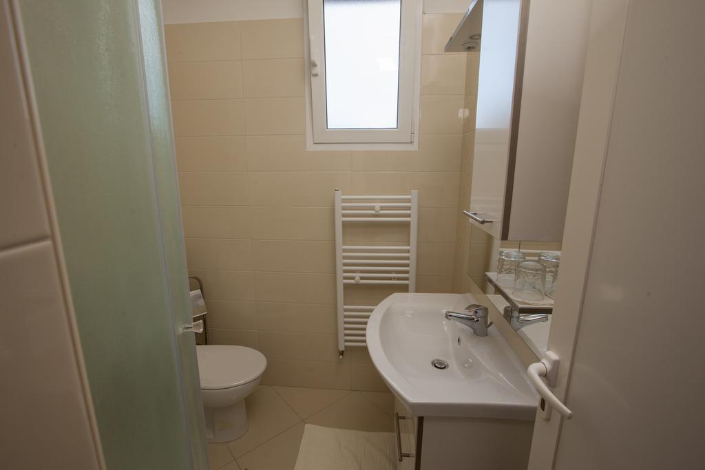 Apartments Villa Ban Rovigno Esterno foto